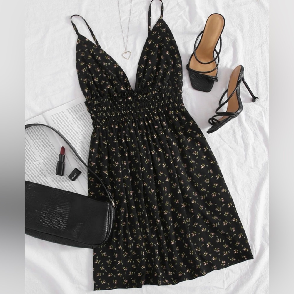 Black floral dress 👗 Brand new!!!